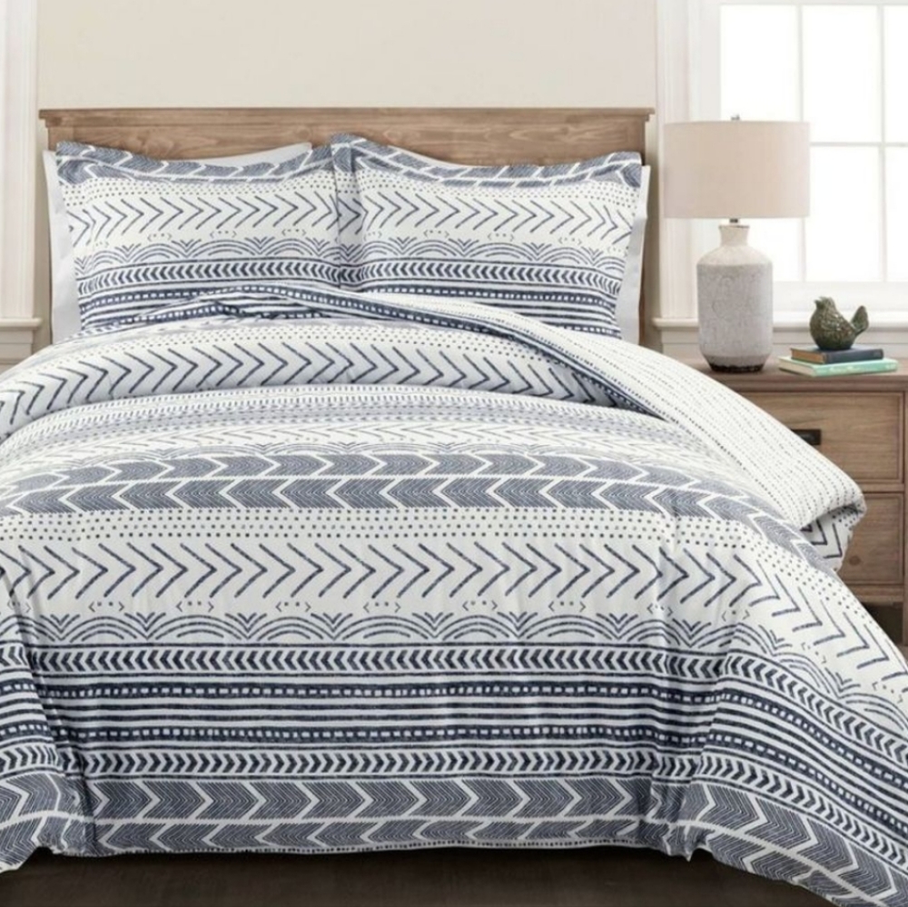NWT Lush Decor Duvet 3-Piece Set Full/Queen